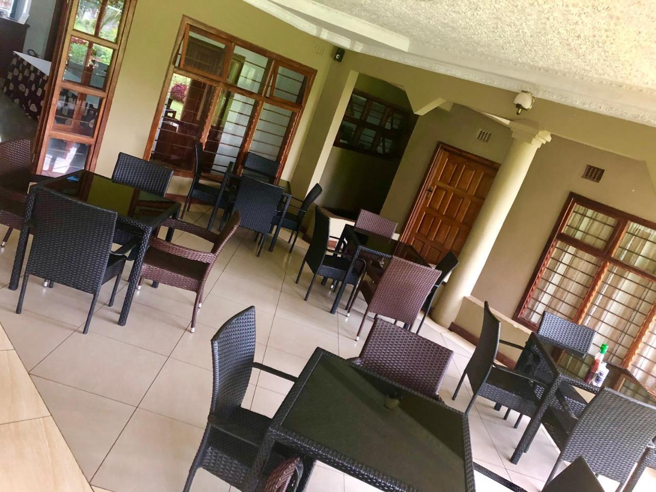 Njele Country Park Villa Ndola Eksteriør billede